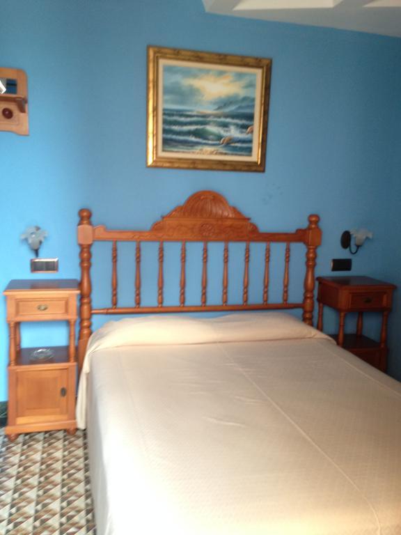 Hostal Aranda Peniscola Bagian luar foto