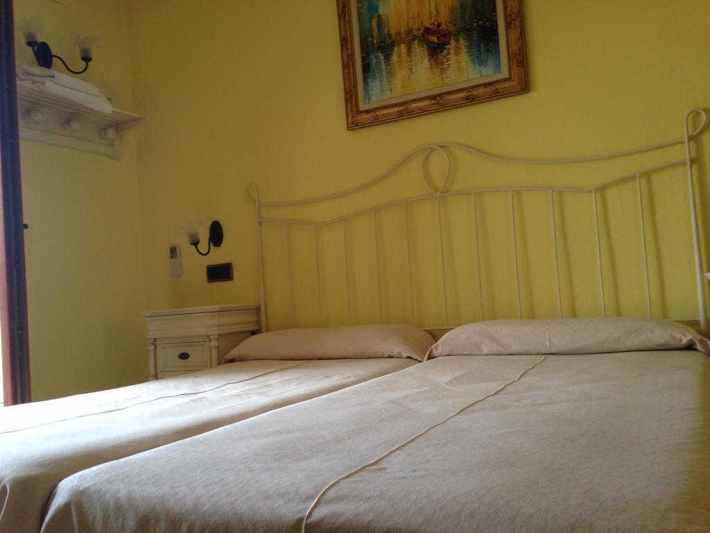 Hostal Aranda Peniscola Ruang foto