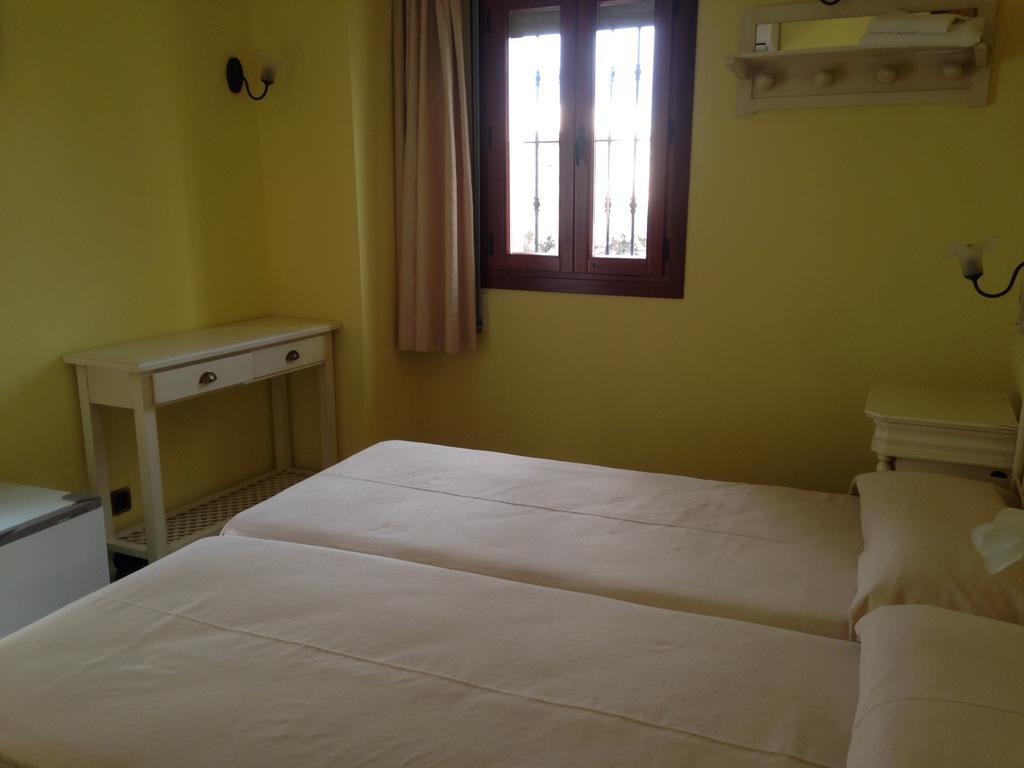 Hostal Aranda Peniscola Bagian luar foto