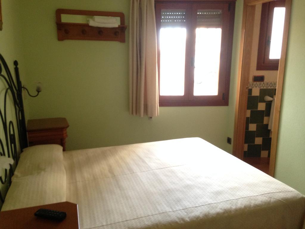 Hostal Aranda Peniscola Bagian luar foto