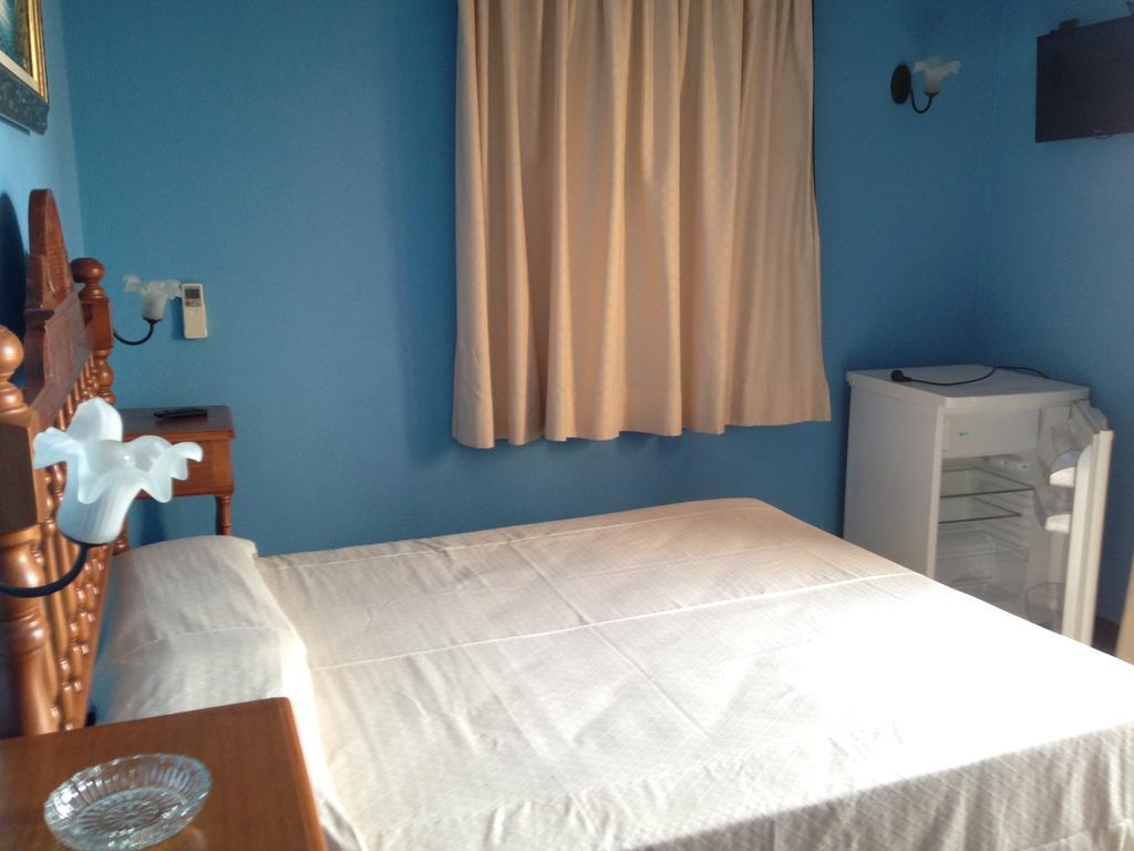 Hostal Aranda Peniscola Bagian luar foto
