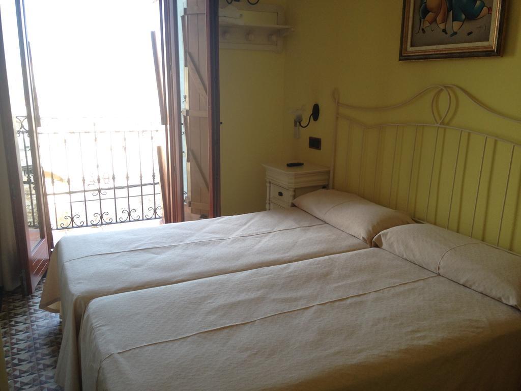Hostal Aranda Peniscola Bagian luar foto